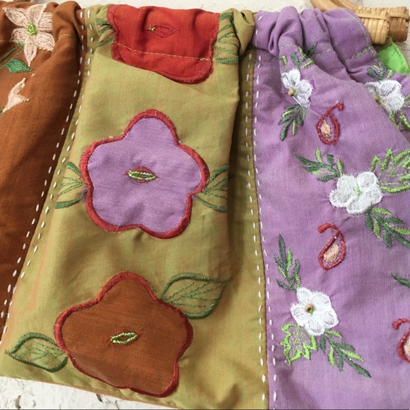 Darling Bamboo Embroidered Bag - Picture 3 of 5